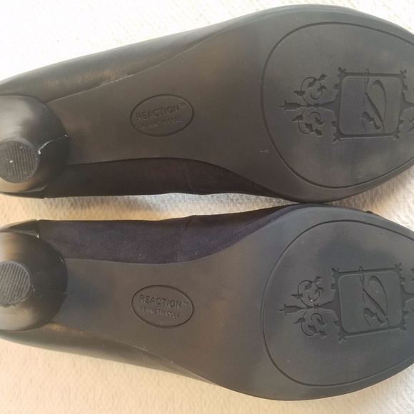 Kenneth Cole Reaction Pumps (Women's size 9.5) - Picture 3 of 5